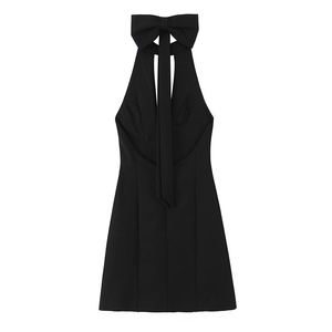 Robe courte noire dos nu élégante avec grand nœud au dos et silhouette en A