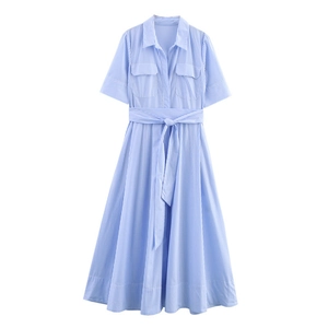 Robe chemisier en popeline à rayures bleues et blanches pour femme avec ceinture