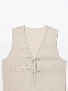 Sommer-Weste mit Hohlstickerei und Schnürung in Haferflocken-Beige für Damen