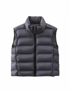 Gilet matelassé gris foncé pour femme avec col montant et finition en nylon léger