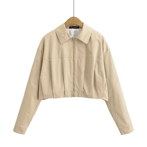 Damenjacke in Khaki mit Falten am Saum, Umlegekragen und Frontreißverschluss