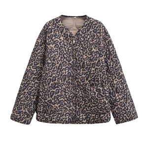 Veste matelassée léopard pour femme avec fermeture éclair et coutures en losange