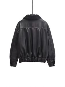 Vue arrière veste en similicuir noir avec col polaire et ourlet élastique pour femme