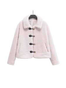 Women Fashion Sherpa Fleece Jacket Faux Lamb Wool Short Coat Turn-down Collar Horn Buckles Solid Color Warm Daily Outerwear