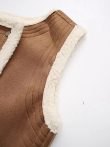 Western style lamb wool vest with brown suede exterior and retro metal buckles