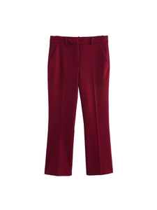 Ensemble gilet cintré bordeaux et pantalon évasé à taille haute pour femme au printemps