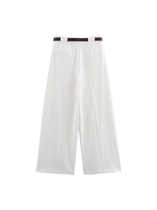 Witte damespantalon met hoge taille, wijde pijpen, riem en achterzakdetails