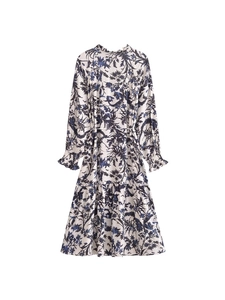 Robe fleurie à col en V avec manches longues et ceinture assortie, blanc et bleu foncé