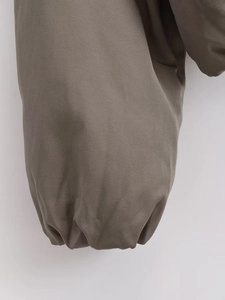 Chaqueta bomber Y2K oversize con puños elásticos en color taupe tierra suave