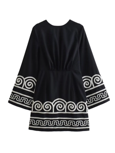 Abito Mini da Donna con Ricamo Etnico Maniche Lunghe Y2K Boho Girocollo Nero Vita Alta a Pieghe con Schiena Nuda