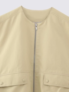 Y2K khaki sleeveless vest with zip-up front and large cargo pockets for women
