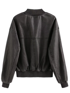 Vue arrière du blouson aviateur en similicuir noir Y2K avec finitions côtelées
