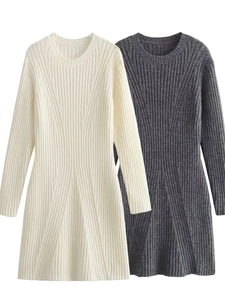 Robe longue Y2K en maille à manches longues style vintage français en crème et gris