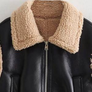 Gilet vintage Y2K en similicuir avec col épais en peau de mouton et zip argenté
