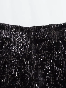 Pantaloncini Y2K a vita alta da donna con paillettes nere lucide e brillanti