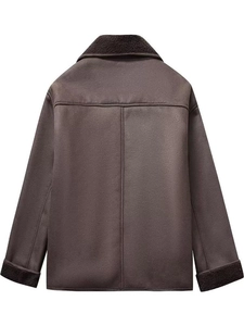Y2K Damenjacke mit Lammfell-Futter in Dunkelbraun, Rückansicht der lockeren Herbstjacke