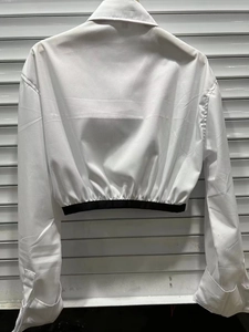 Short white long sleeve shirt with a lapel collar and a black elastic hem design