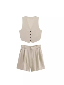 Ensemble 2 pièces femme avec gilet et short taille haute en beige pour style urbain
