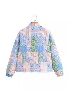 Women's autumn quilted jacket with floral patchwork print and elastic cuffs