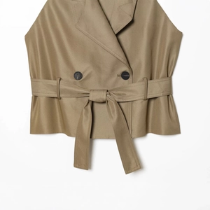 Gilet kaki pour femmes avec double boutonnage, col à revers et ceinture, style décontracté
