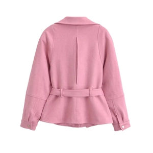 Veste rose en suédine courte avec fente au dos et ceinture assortie incluse