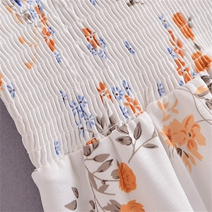 Robe à fleurs avec bustier froncé et imprimé vintage de style français élégant