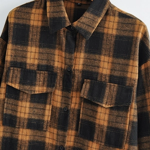 Retro loose plaid flannel shirt with lapel collar and chest pockets for women