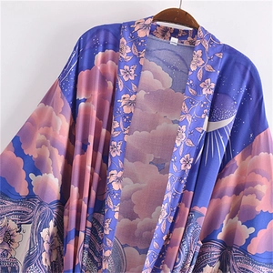 Cardigan long kimono pour femme avec imprimé ciel étoilé et motifs floraux fins