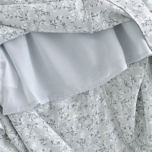 Floral French vintage dress in light blue chiffon with puff sleeves and smooth lining