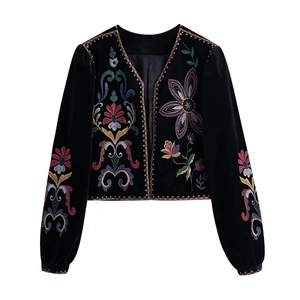 Camisa Cárdigan de Terciopelo con Bordado Étnico Retro para Mujer Boho Floral Manga Larga Cuello en V Top Corto Streetwear Chaqueta de Terciopelo Negro