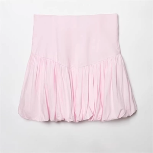 Robe à bulles rose clair à taille haute tendance avec jupe plissée en forme lanterne