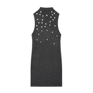 Robe en Tricot Sexy Sans Manches à Col Montant pour Femmes Robe Midi Bodycon Gris Anthracite Unie Avec Décorations de Boutons