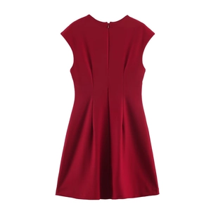 Detail of dark red sleeveless dress back with slim fit cut and invisible zipper closure