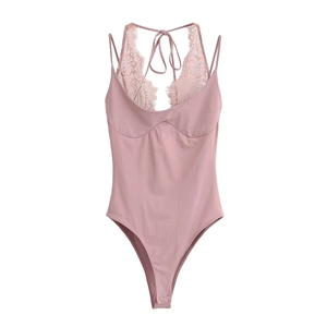 Body mauve élégant pour femme avec empiècements en dentelle et détails de laçage chic