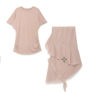 Slim fit two-piece set featuring a ruched short sleeve top and layered midi skirt
