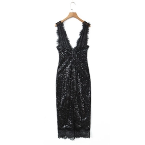 Elegant black sequin V-neck evening dress with delicate eyelash lace trim and H-line silhouette