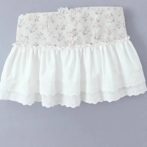 Chic summer floral patchwork mini dress with ruffle details and lace embroidery