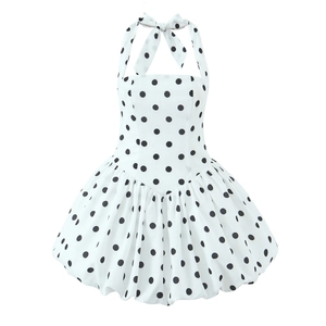Mini robe blanche à pois noirs style français avec licou et détail de nœud élégant