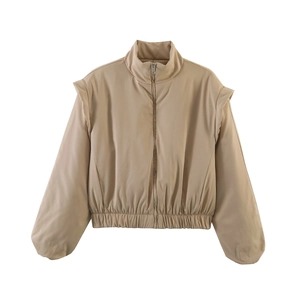 Kurze Damen-Pufferjacke in Khaki mit Stehkragen, Gummizug am Saum und Fledermausärmeln