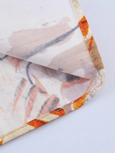Short-sleeved V-neck floral dress with orange vintage prints and neat hem stitching
