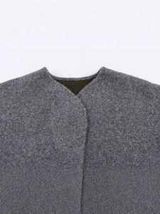 Women winter loose crewneck long sleeve knit sweater in gray textured wool fabric