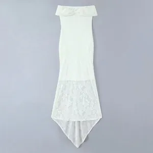 Robe en Dentelle Blanche Épaules Dénudées Avec Col en Fausse Fourrure Amovible Robe de Soirée Sirène Asymétrique Mariage