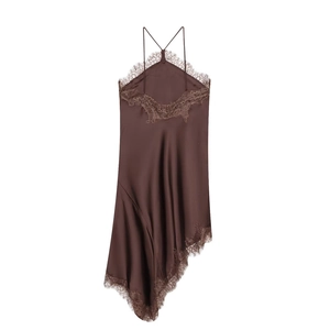Robe caraco élégante en satin marron café avec bordure en dentelle et ourlet asymétrique
