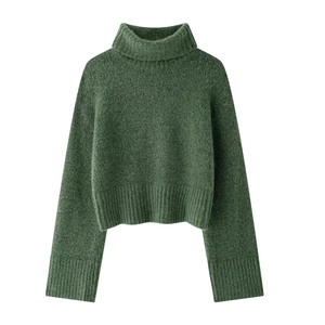 Maglione a collo alto in maglia spessa verde scuro con polsini a coste e spalle scese