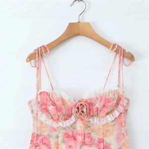 Slim-fit floral camisole top for women with lace trim and 3D rose accent in chiffon