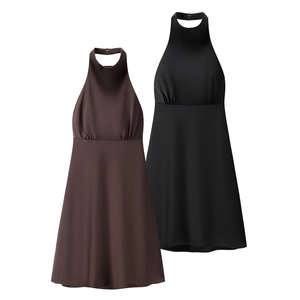 Robe Mini en Satin Dos Nu à Col Halter pour Femme Élégante Sans Manches Coupe Trapèze Robe de Soirée Cocktail Courte
