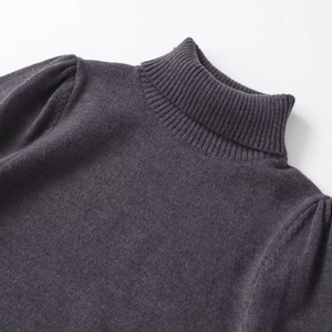 Dunkelgrauer Rollkragen-Strickpullover für Damen mit Puffärmeln und geripptem Kragen