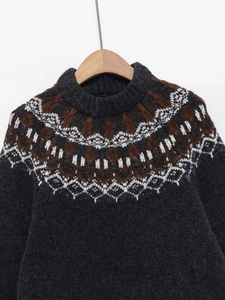 Women's oversized dark grey knit sweater with Fair Isle geometric jacquard pattern