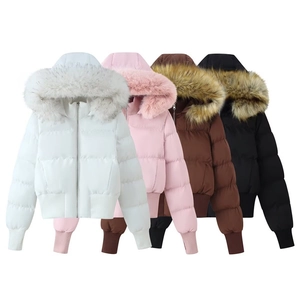Doudoune Courte à Capuche pour Femme avec Col en Fausse Fourrure Manches Longues Poignets Nervurés Manteau d'Hiver Rembourré