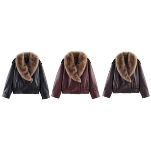 Veste en Similicuir pour Femme Avec Col en Fausse Fourrure Amovible Double Boutonnage Style Moto Manteau en Cuir PU Coupe Régulière Vêtements d'Hiver Chauds